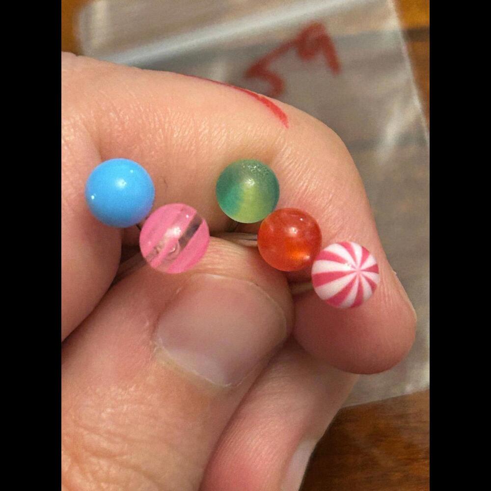 set of 5 tongue ring multicolor lot m59
